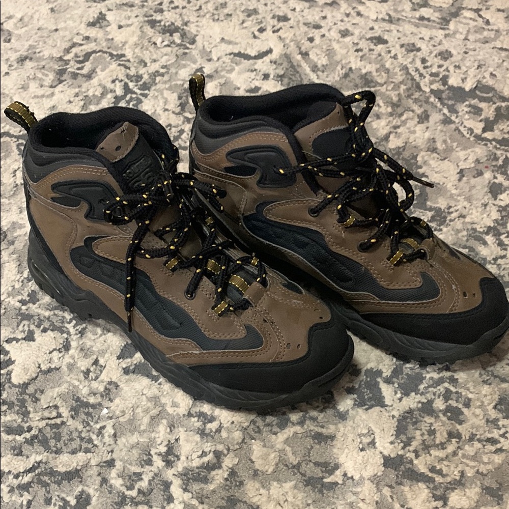 Route 66 Brown and Black Rugged Boots with High-Top Design